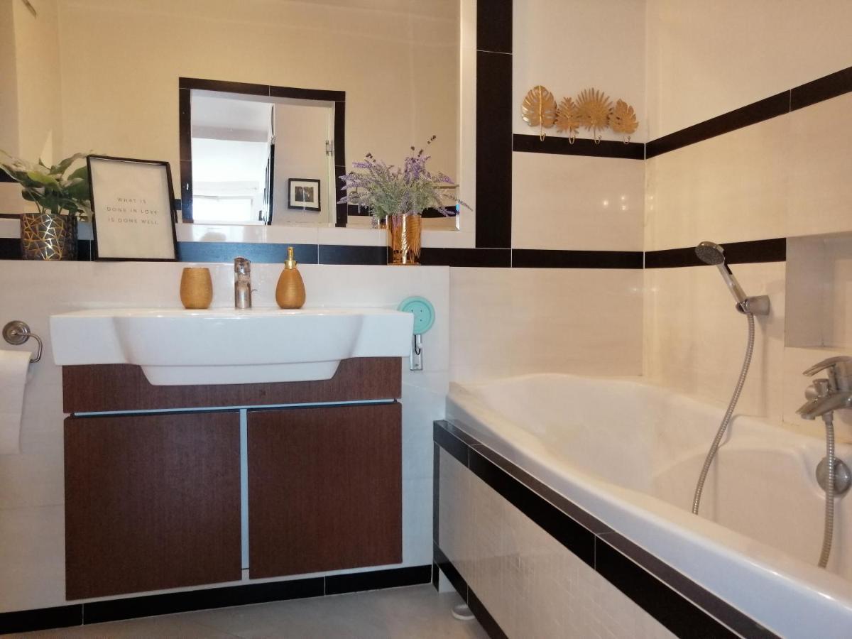 Orange Water Apartment Γκντανσκ Εξωτερικό φωτογραφία