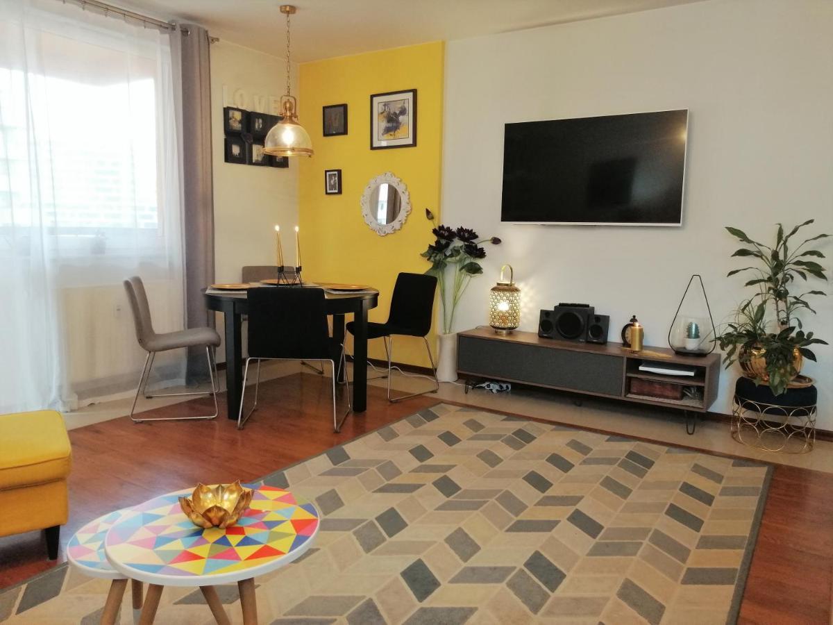 Orange Water Apartment Γκντανσκ Εξωτερικό φωτογραφία