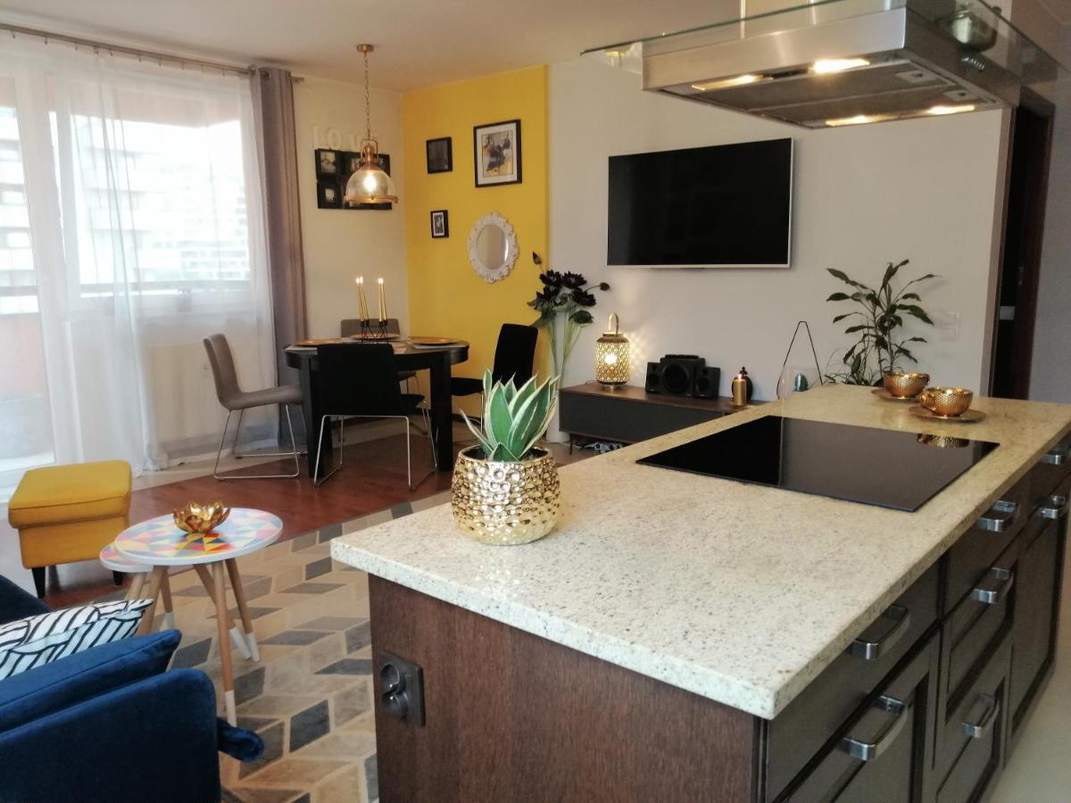 Orange Water Apartment Γκντανσκ Εξωτερικό φωτογραφία